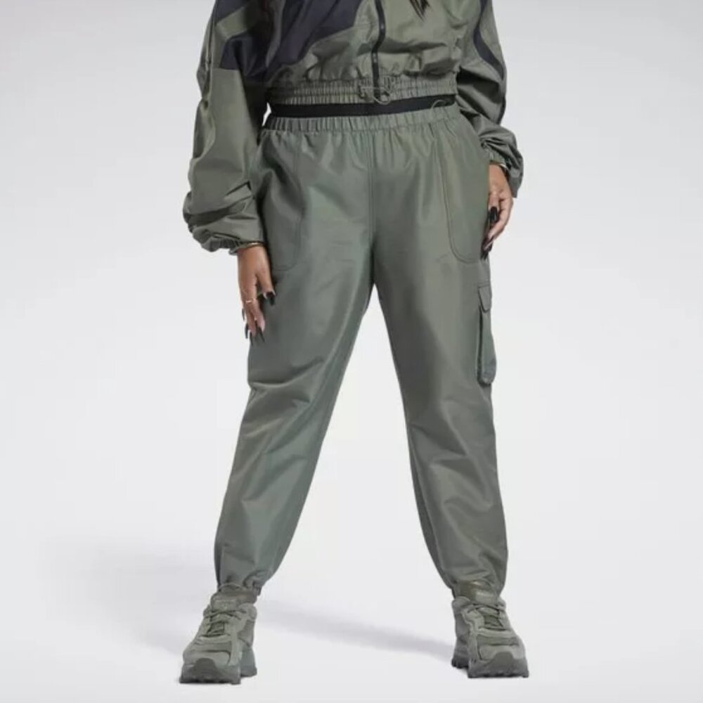 Reebok Classics Cardi B Cargo Pants 4X